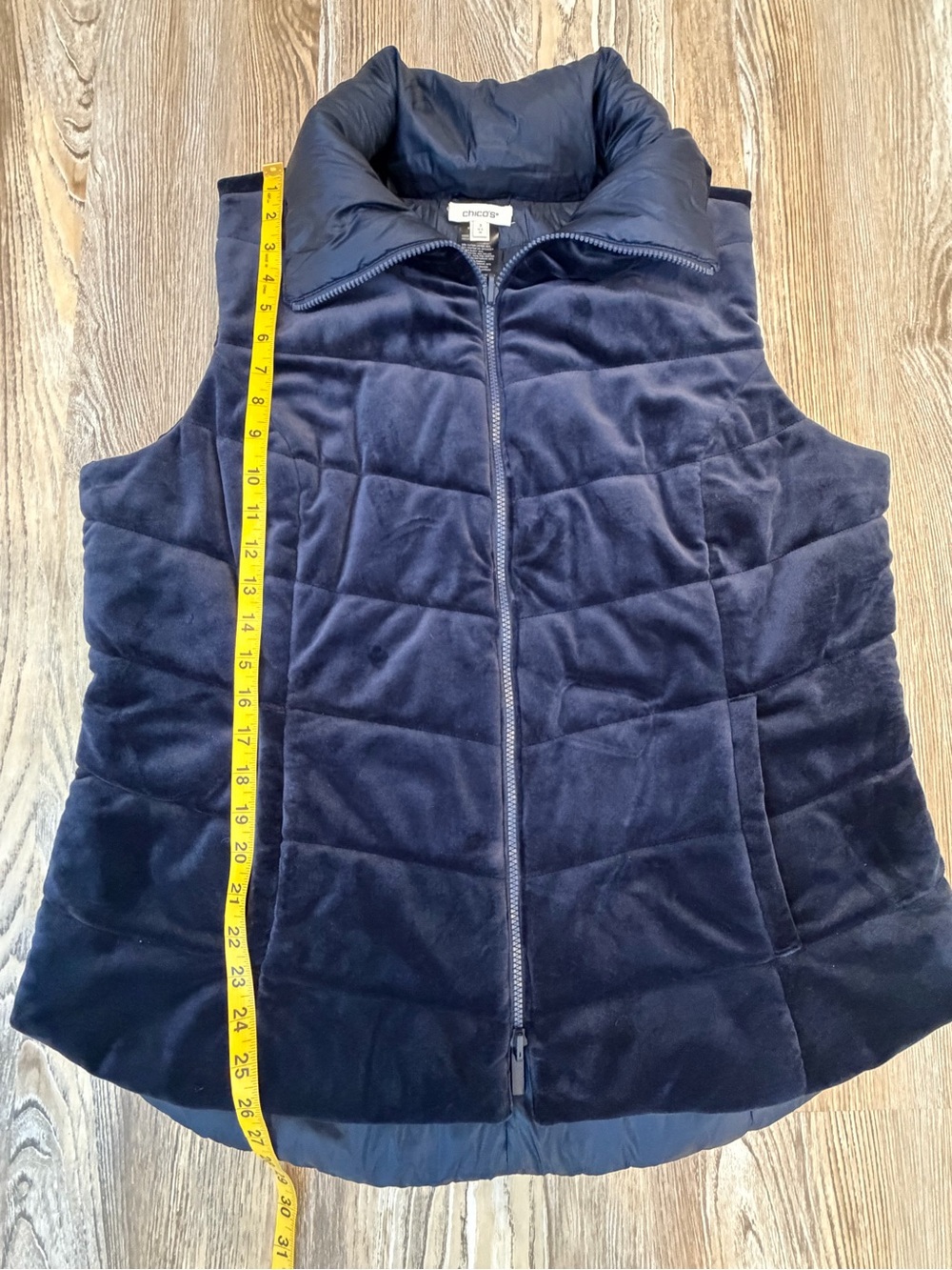 Chico’s Zenergy Navy Blue Velour Reversible Quilted Puffer Vest - Size 3 (XL) - Picture 8 of 10